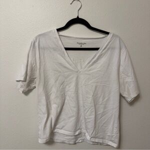 Abercrombie & Fitch White V-Neck Short Sleeve Tee